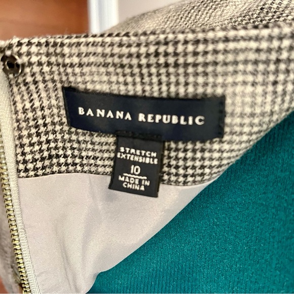👗 Banana Republic Plaid Wool  Blend Tweed Mini Skirt Size 10 - Picture 3 of 6